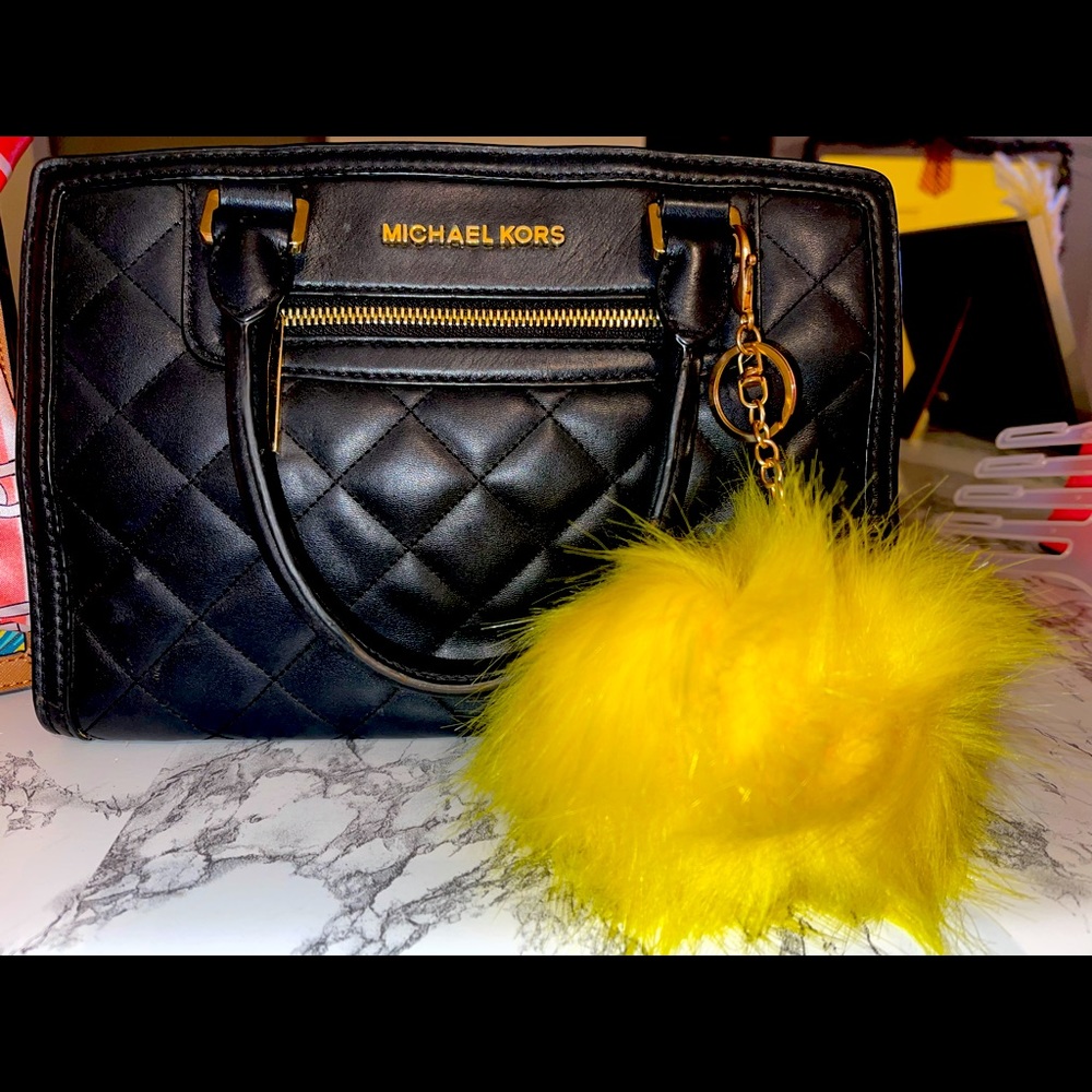 Beautiful black MK purse 🖤